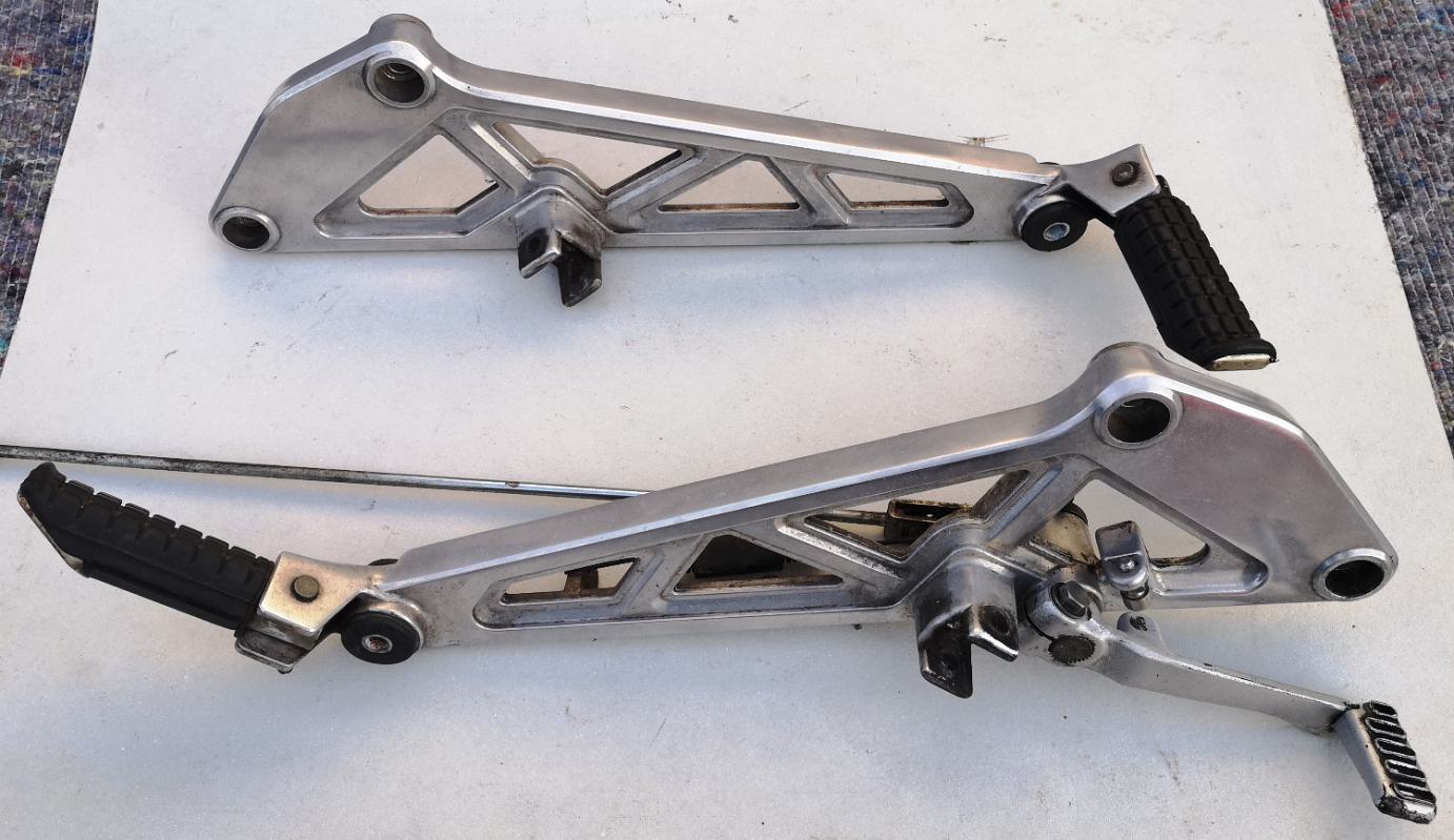 HONDAXBR500_Furastenhalter_001.jpg