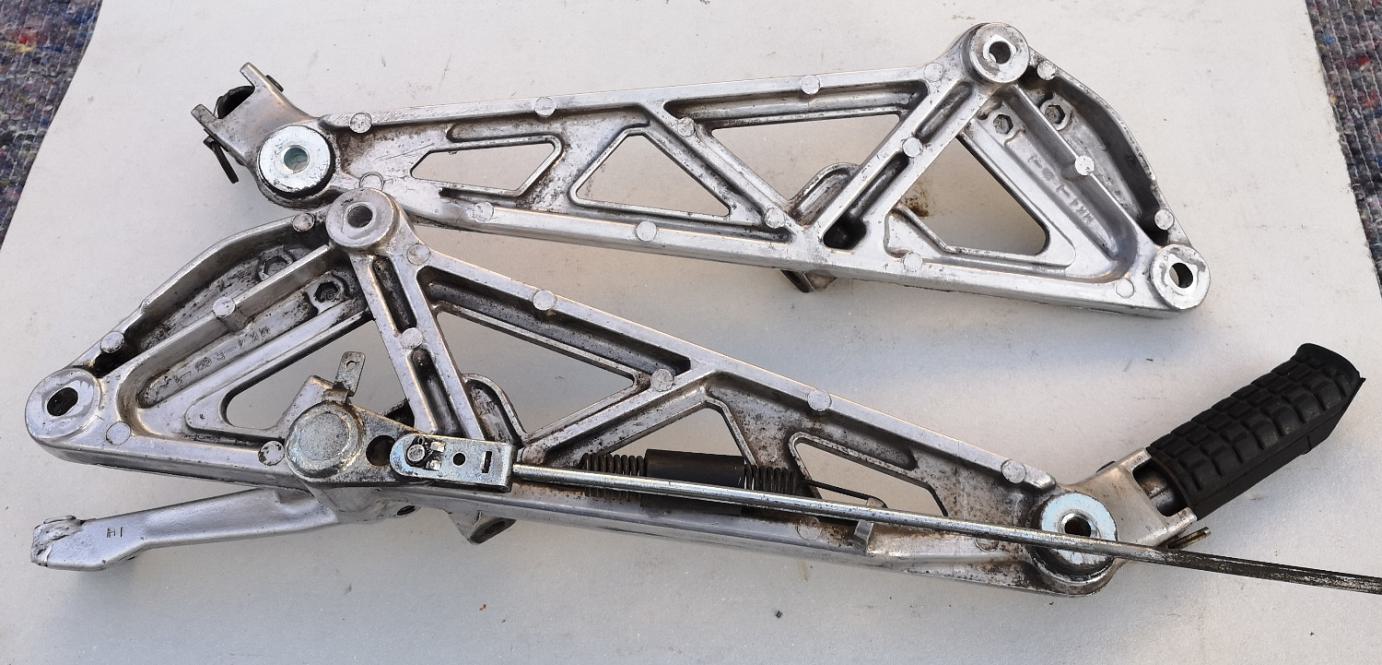 HONDAXBR500_Furastenhalter_002.jpg
