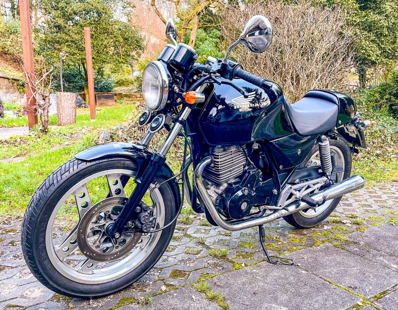 XBR500M1.jpg